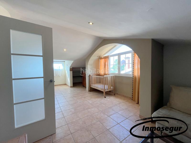 Foto 95b1723f-7c5b-40a3-8077-9a6392c7e57e. Casa bifamiliare in carrer de ventura gassol i rovira 17 in Salou