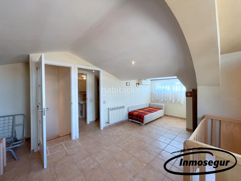 Foto ca9177a8-e479-43c2-847a-94e5ec6d73be. Casa bifamiliare in carrer de ventura gassol i rovira 17 in Salou