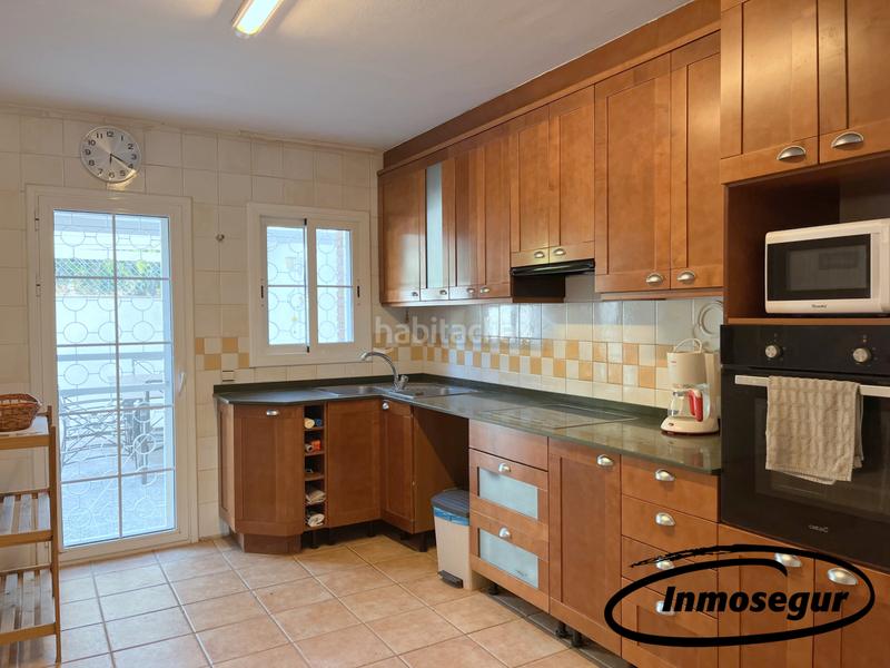 Foto e0b006b5-593b-4aaa-b712-c1cd65c277b5. Casa bifamiliare in carrer de ventura gassol i rovira 17 in Salou