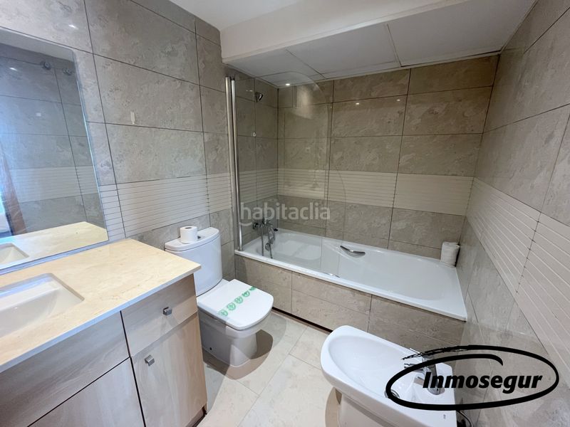 Foto 67921557-e40c-4de4-90d1-8dd034321674. Pis amb calefacció aparcament piscina a Plaça Europa - Port Aventura Salou