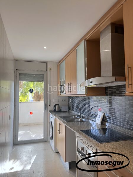 Foto e0d371be-b502-4b45-9a7f-4c10248f0fde. Pis amb calefacció aparcament piscina a Plaça Europa - Port Aventura Salou