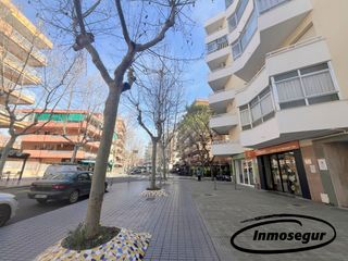 Miete Geschäftsraum in Via roma 18. Local comercial en vía roma de salou
