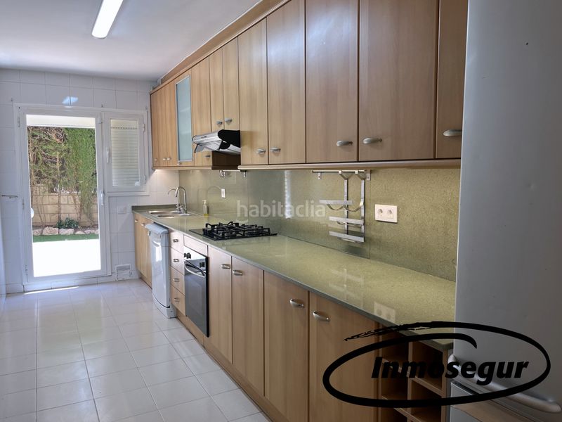 Foto 12f92365-c268-4742-9cff-75d825b28225. Pis a carrer de l'arquitecte ubach 14 a Centre Salou