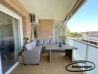 Etagenwohnung  Carrer de l'arquitecte ubach 14. Piso con pkg, trastero y piscina en el centro de salou