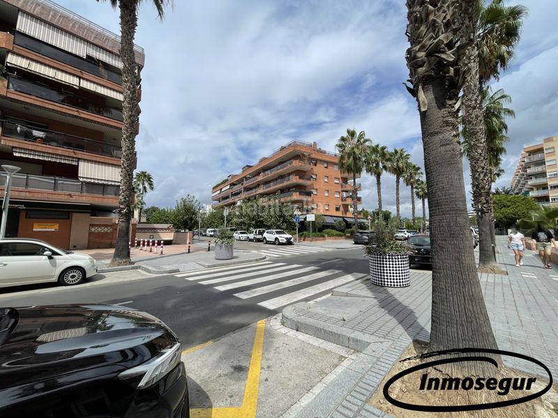 Foto d182235f-d36a-44c3-8a42-26d46fafbbbe. Local comercial a carrer de barcelona 74 a Centre Salou