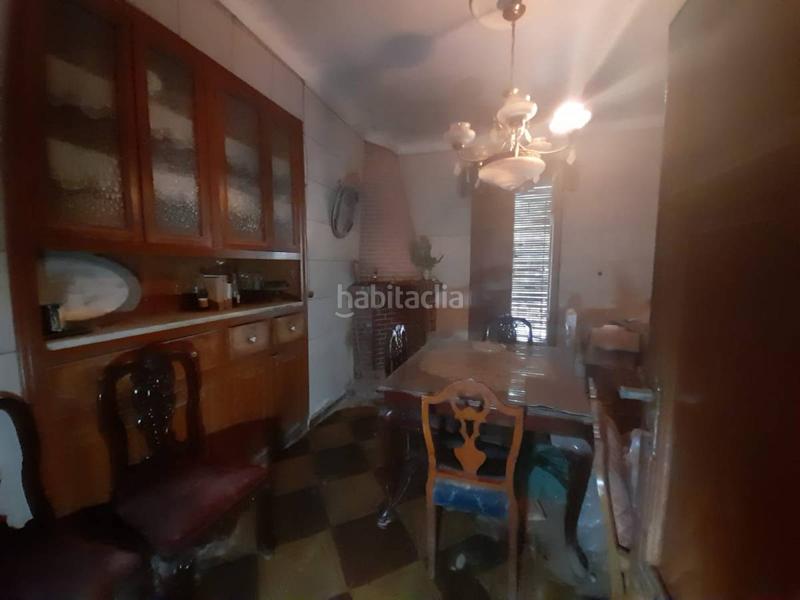 Foto 6c76175d-0063-4098-b6c8-8d9ce2bb9f71. Edifici a Algueña