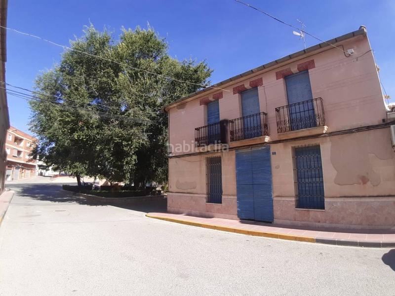 Foto e84c160b-2637-44b7-a5fb-5061773b51fd. Edifici a Algueña