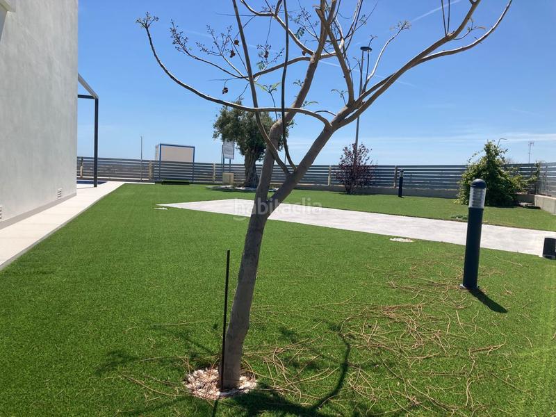 Foto 875d4ff8-dbfe-418f-94b4-b0bd08c3e57e. Chalet mit heizung parking pool in Bonalba-Cotoveta Mutxamel