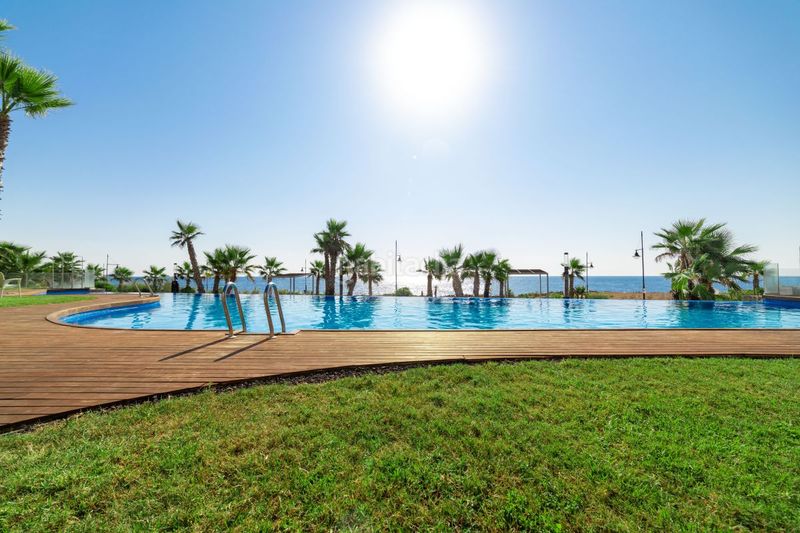 Foto 547d0910-e1c8-4842-b203-ecac17b1a781. Apartament amb calefacció aparcament piscina a Punta Prima Torrevieja