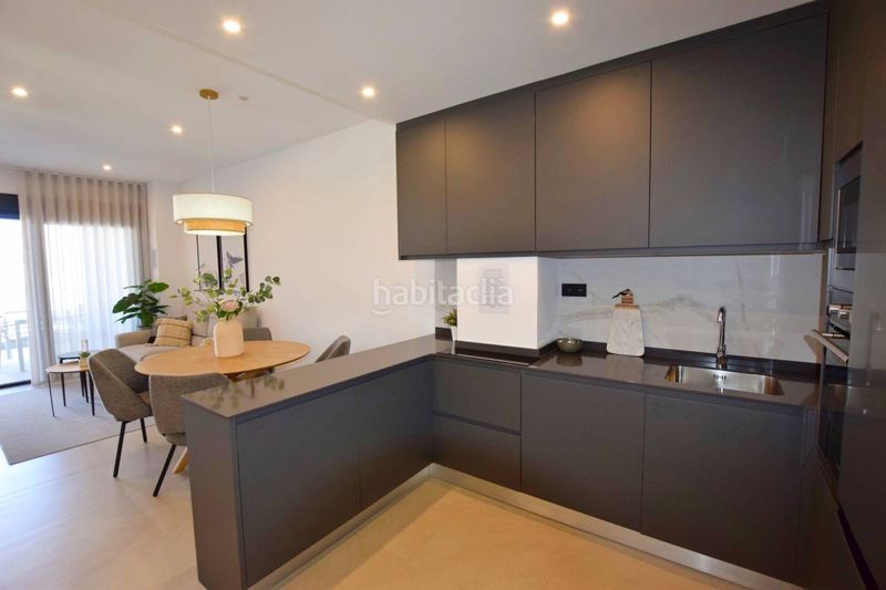 Foto a6918932-30b9-4959-9676-92fe20cda847. Apartament amb aparcament piscina a Torreblanca Torrevieja