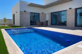 Xalet a Daya Nueva. Chalet en venta en daya nueva, 3 dormitorios.