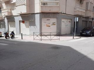 Local Comercial a Crevillente. Local com. en venta en ronda sur.