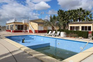 Masia a Crevillente. Casa de campo en venta en crevillent, 4 dormitorios.