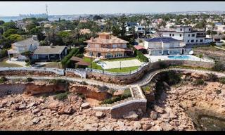 Chalet in Cabo Roig. Chalet en venta en cabo roig, 8 dormitorios.