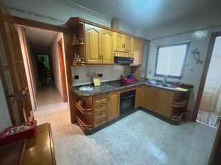 Pis a Crevillente. Piso en venta en avda. de madrid, 3 dormitorios.
