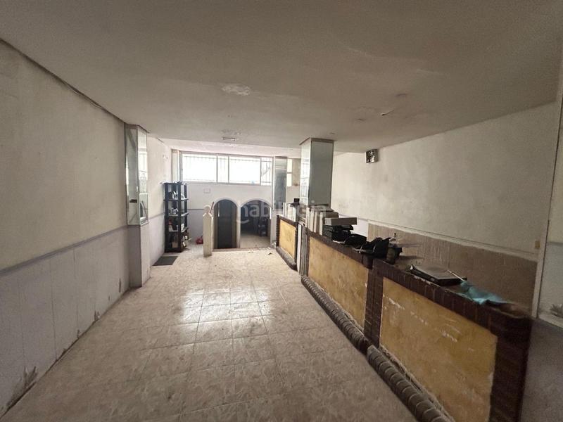 Foto cbf1516b-84b4-450b-8057-1df58a9c6f4d. Location local commercial dans Crevillente