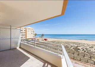 Appartement à Los Europeos. Apartamento en venta en la mata, 3 dormitorios.