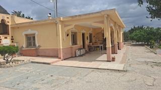 Mas à Hondón de las Nieves. Casa de campo en venta en hondon de las nieves, 3 dormitorios.