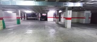 Aparcament cotxe a Crevillente. Garaje en venta en parque nuevo.