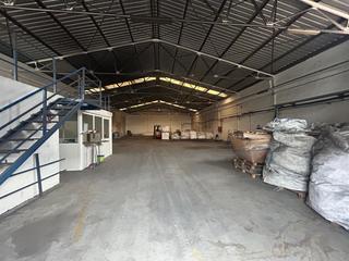 Nau industrial a Catral. Nave industrial en venta en catral, 3 dormitorios.
