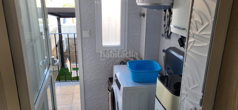 Foto a8ebce1d-8e7c-468d-96e0-57b96699b866. Semi detached house with heating parking pool in Puerto Marino Santa Pola