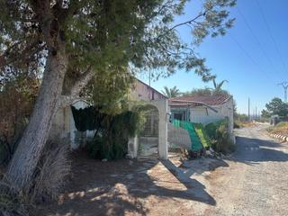 Bauernhof in Crevillente. Casa de campo en venta en partida de carga, 3 dormitorios.