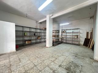 Geschäftsraum in Crevillente. Local com. en venta en crevillent, 1 despacho.