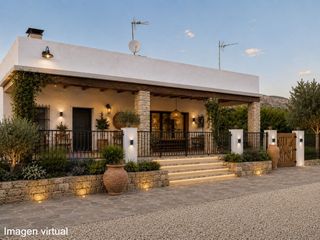 Bauernhof in Hondón de las Nieves. Casa de campo en venta en solana, 6 dormitorios.