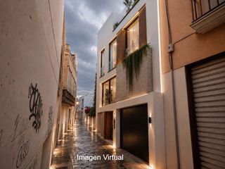 Casa a schiera in Crevillente. Casa adosada en venta en centro, 4 dormitorios.