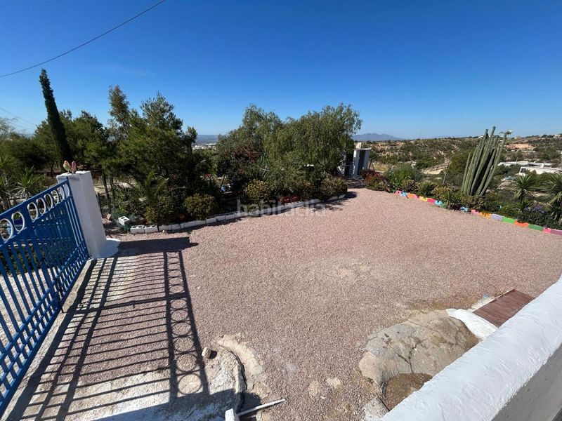 Foto 861c2179-23d7-4383-817e-3c510977c709. Chalet mit pool in Crevillente