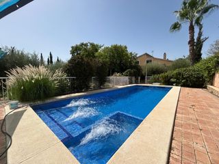 Xalet a Crevillente. Chalet en venta en crevillent, 5 dormitorios.