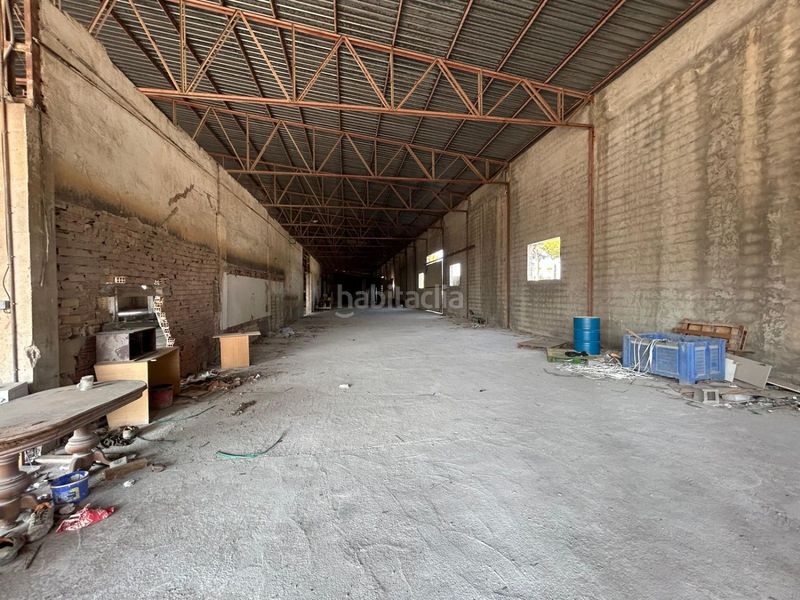 Foto a9019490-5625-487c-b272-06881648fa9e. Fabrikhalle in Cox