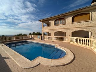 Mas à Crevillente. Casa de campo en venta en san antonio de la florida, 4 dormitori