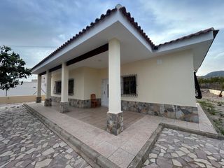 Chalet à Abanilla. Chalet en venta en macisvenda, 3 dormitorios.