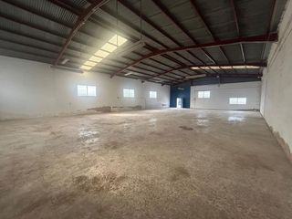 Capannone industriale in Crevillente. Nave industrial en venta en polígono cachapets.