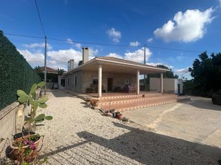 Country house in Crevillente. Casa de campo en venta en crevillent, 3 dormitorios.