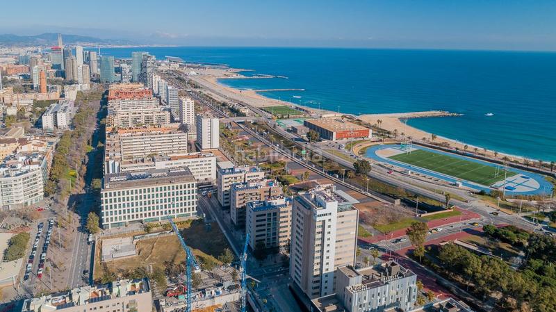 Foto a421fcde-53a4-43c1-998b-5f974190b597. Penthouse with heating parking in Poblenou Barcelona