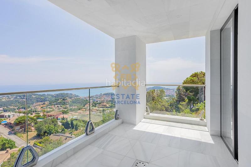 Foto 89c8b440-ce9b-43d5-a13c-b5143654220d. Casa con parcheggio piscina in Roca Grossa Lloret de Mar