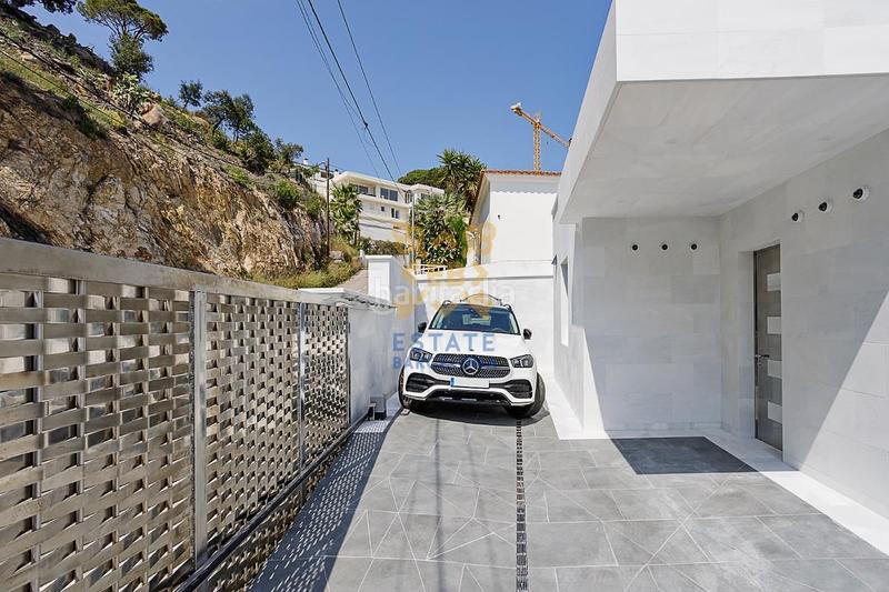 Foto e52bf45a-5c27-4a52-9a6c-8b199ddef6d1. Casa con parcheggio piscina in Roca Grossa Lloret de Mar