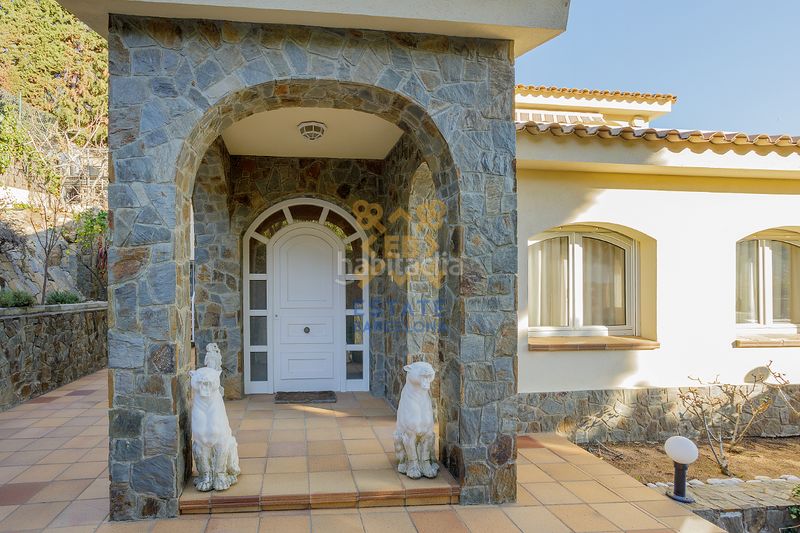 Foto a5e125ec-9bf2-45af-8865-8224d5a5454d. Casa amb xemeneia piscina a Santa Cristina-Sant Francesc Blanes