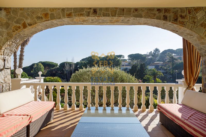 Foto fbc710e0-197a-4e0c-a333-7e218a3ab916. Casa amb xemeneia piscina a Santa Cristina-Sant Francesc Blanes