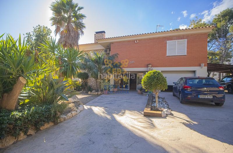 Foto 4cef6bad-8826-4d70-b3b3-1caa6fb14aca. Casa amb xemeneia a pla de maset - cap de Salou Salou