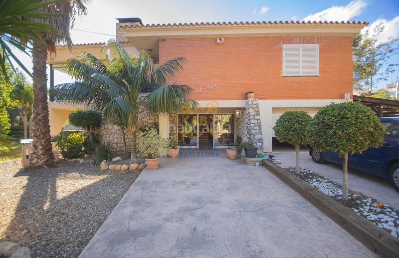 Foto 9d046e8c-32b4-4836-b794-6a232b7fd414. Casa amb xemeneia a pla de maset - cap de Salou Salou