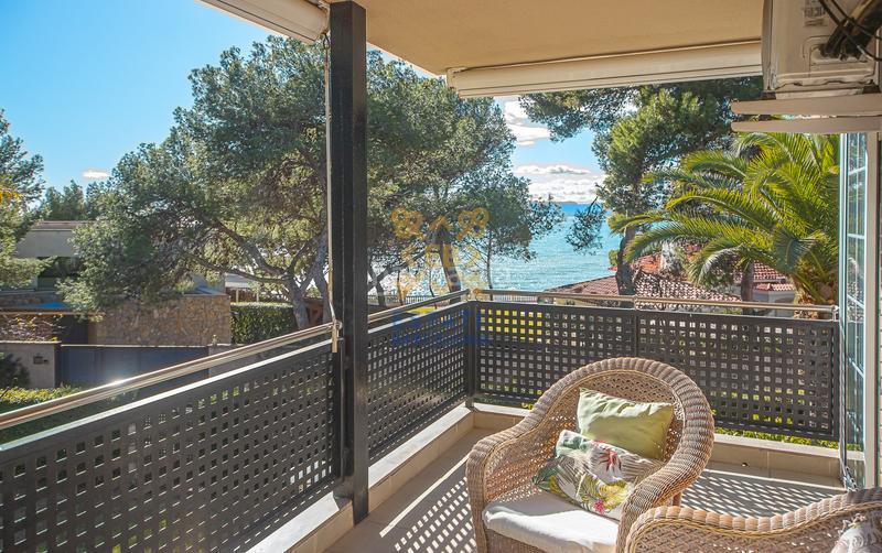 Foto b39a3a42-b7d9-4a7a-afe9-888e1788ea01. Casa amb xemeneia a pla de maset - cap de Salou Salou