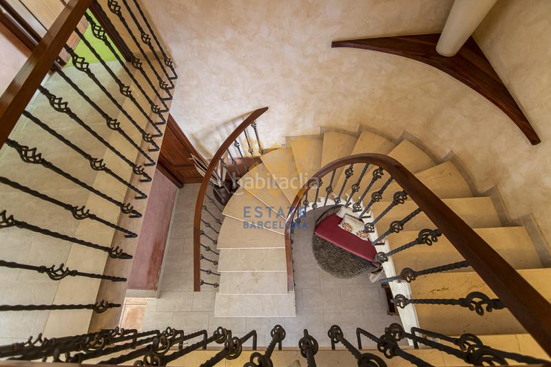 Foto c37eed0d-9d19-458d-95b4-a84f1f3daffe. Casa amb xemeneia a pla de maset - cap de Salou Salou