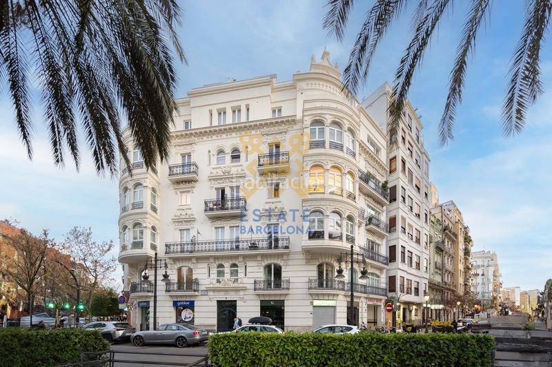 Foto 4885de27-e583-48e8-855b-c65b23ca40d5. Ático  con vistas en Russafa Valencia