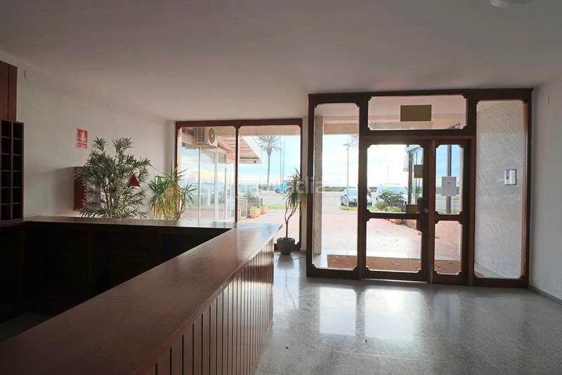Foto 1d9a1385-d4d7-4030-bc96-a196b396ad15. Ático en carrer salins 1 línea 1a piso con vistas al mar en Empuriabrava