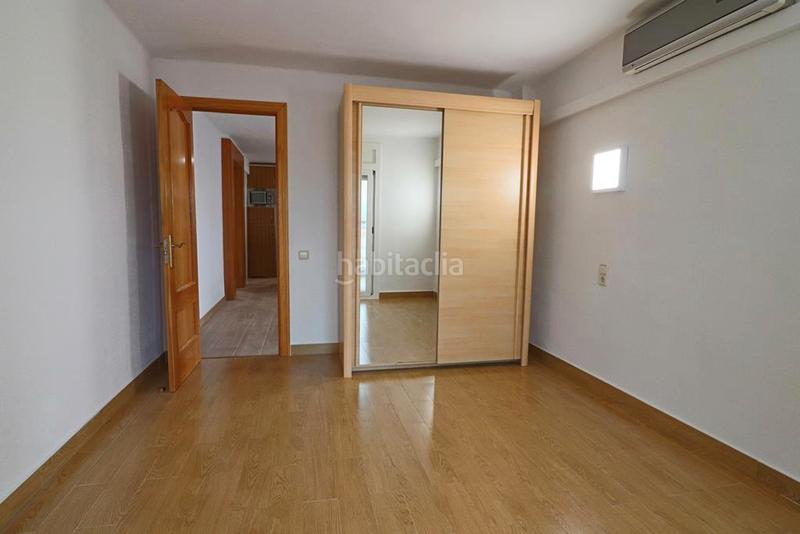 Foto ddaaf0fa-d9a9-402e-b9fa-2962ebdbdace. Ático en carrer salins 1 línea 1a piso con vistas al mar en Empuriabrava