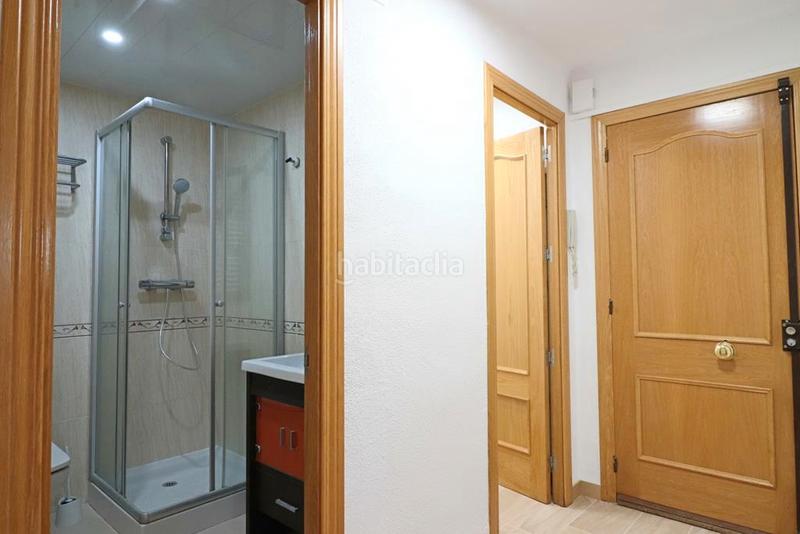 Foto eb6bd794-eea4-4786-b9a9-174e91d00c40. Ático en carrer salins 1 línea 1a piso con vistas al mar en Empuriabrava
