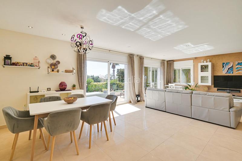 Foto 80d94ee5-faaf-4a4e-88dc-72780978d7e2. Maison avec chauffage parking piscine dans Canyelles Lloret de Mar